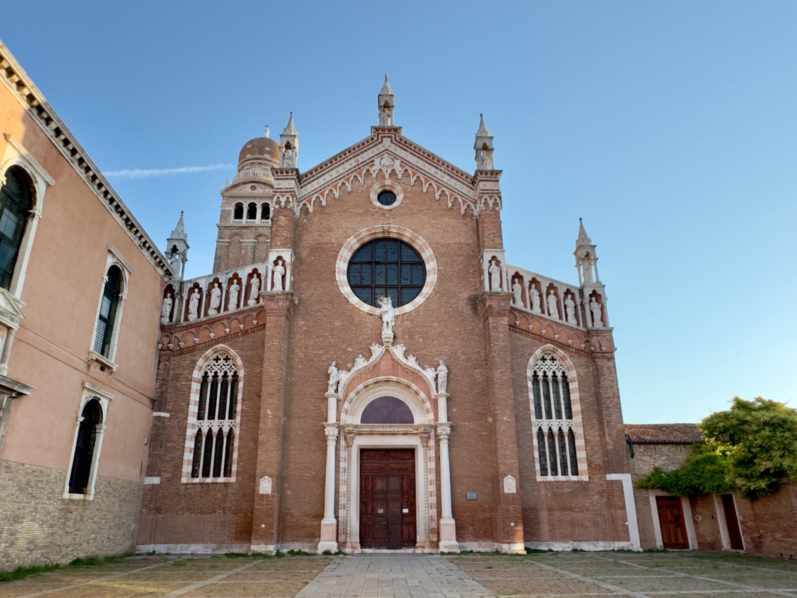 UN SORPASSO DI DEDICAZIONE ALLA MADONNA DELL'ORTO